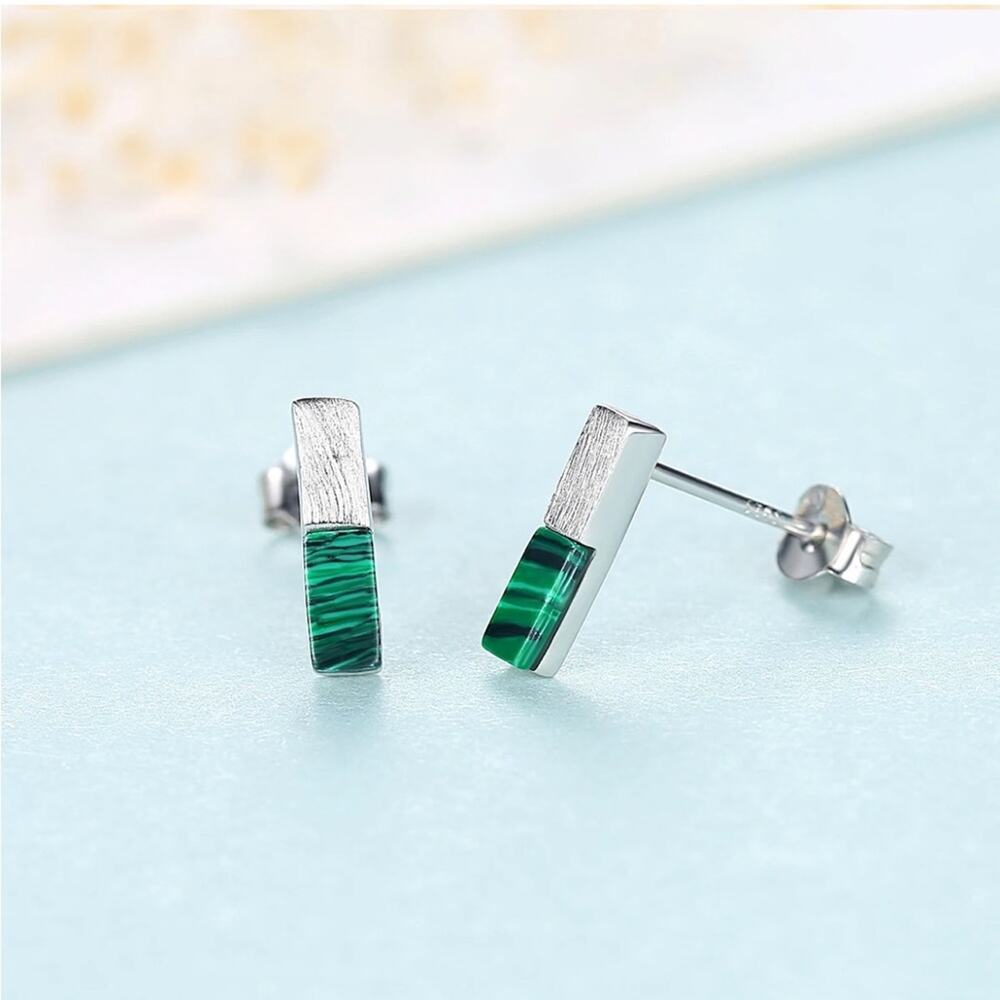NEW brushed 925 sterling silver green turquoise bar stud earrings jewelry B10B - Picture 2 of 3